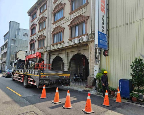 台中打石拆除工程, 台中裝潢拆除工程,  台中拆除工程, 台中砌磚打牆, 台中建物拆除, 台中房屋拆除, 台中隔間打除, 台中建築物拆除